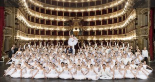 Teatro San Carlo: lo spettacolo di fine anno della Scuola di Ballo diretta da Stéphane Fournial